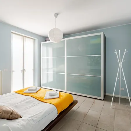 Lejlighed Leopardi 9, Bright - & Station Nearby Lecco