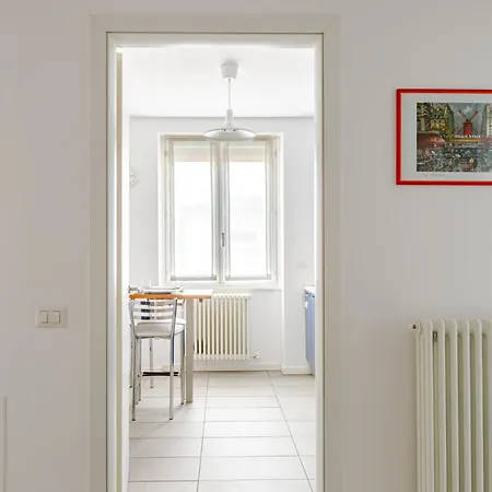 Lejlighed Leopardi 9, Bright - & Station Nearby *