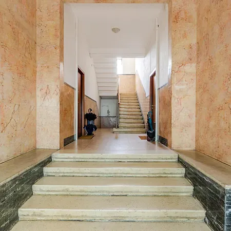 Leopardi 9, Bright - & Station Nearby Lecco