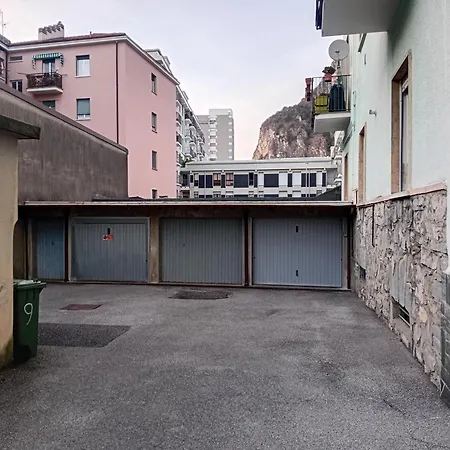 Lejlighed Leopardi 9, Bright - & Station Nearby *